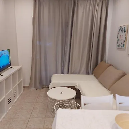 White Lotus Apartment *