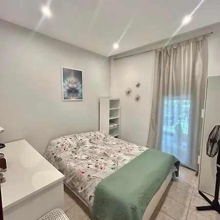 White Lotus * Περαία