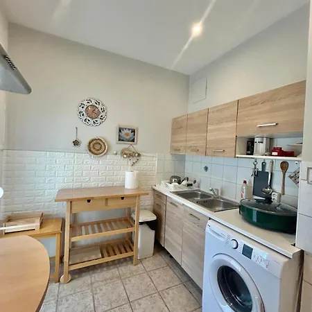 White Lotus Διαμέρισμα Περαία